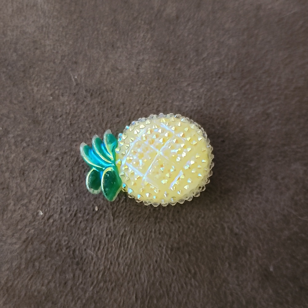 💥 5/$15 Croc Charm